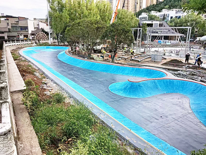 湖北省鄖西縣七夕城市公園極限運